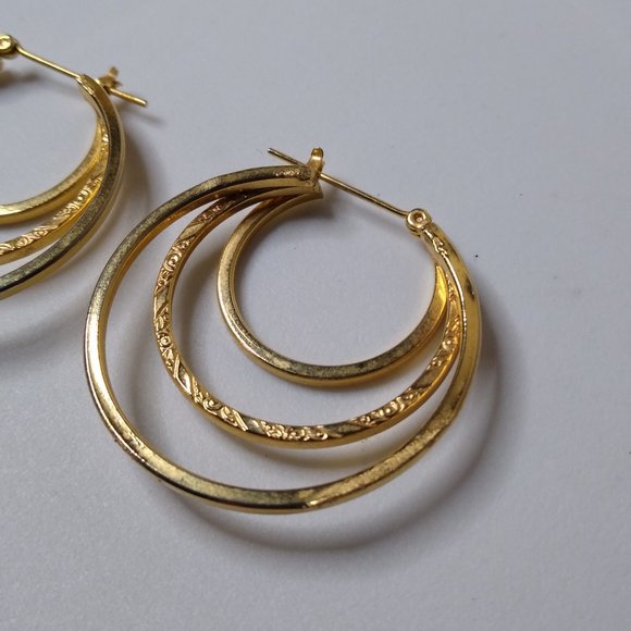Circular Metal Layered Hoop Earrings - Picture 9 of 15